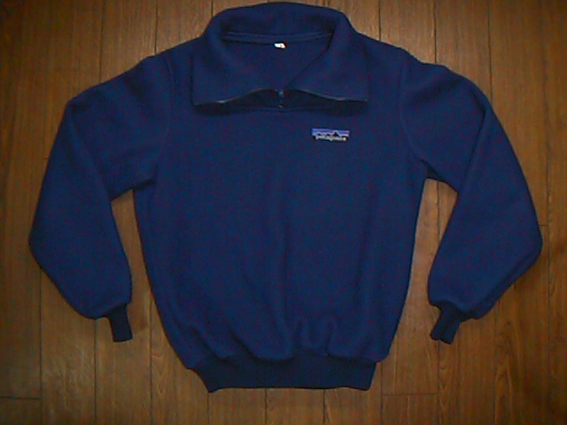 USED デカタグ　プルオバーフリース